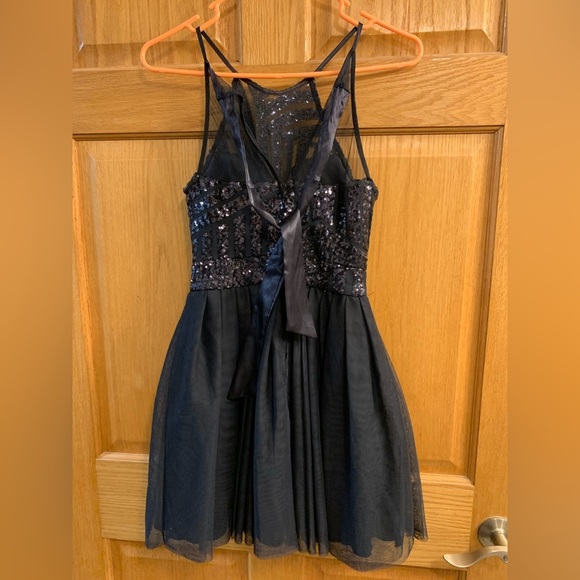 B Darlin Homecoming Party Dance Evening Dress Black Sequin Bling Halter Size 1/2 - Picture 4 of 6